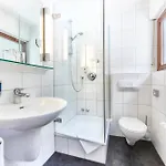 Waldhotel Sulzbachtal מלון Schönaich
