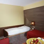 מלון Waldhotel Sulzbachtal Schönaich